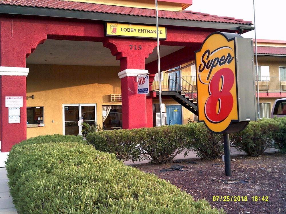 Отель Super 8 By Wyndham Tucson Downtown Convention Center Экстерьер фото